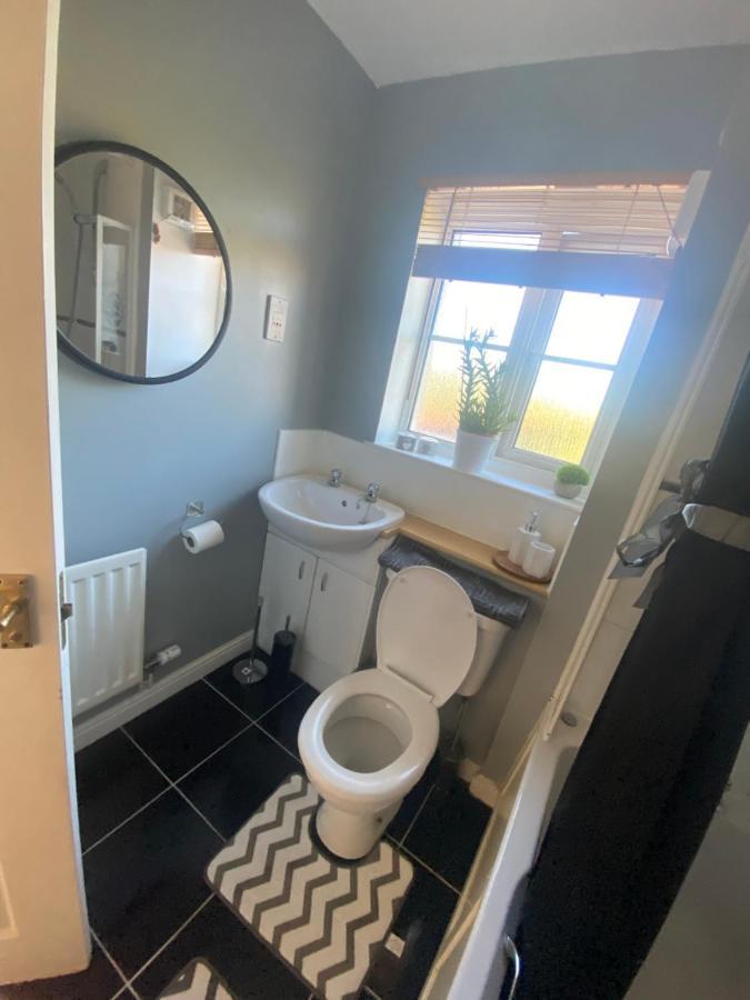 Inverness City Apartments - Modern & Bright Apartment Close To Raigmore Hospital & Shops Inshes Eksteriør bilde